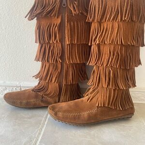 Minnetonka Tan Lace Up Fringe Boots